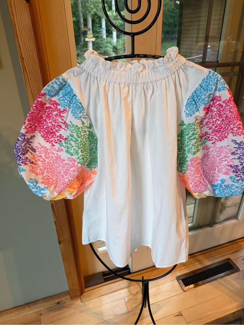 THML White Ruffled Neckline Blouse with Embroidered Neckline Sz. M